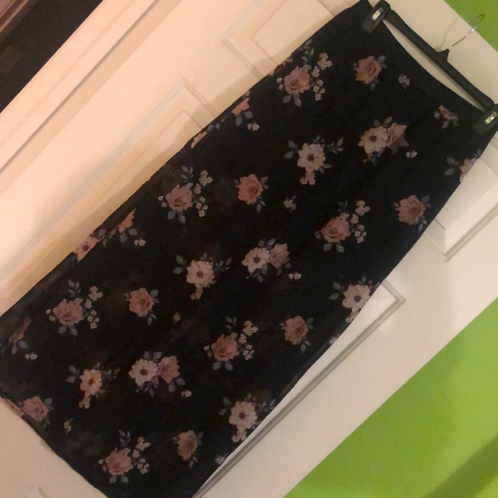 Black floral maxi skirt